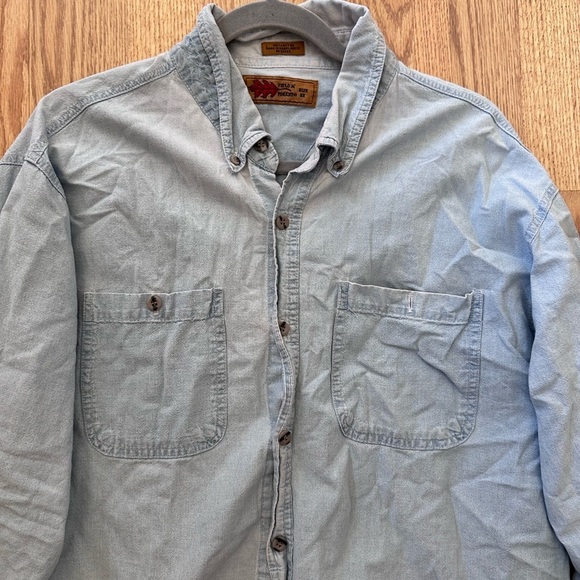 Light Blue Button-Up Shirt Field N’ Forest Size 2XL - Picture 2 of 7
